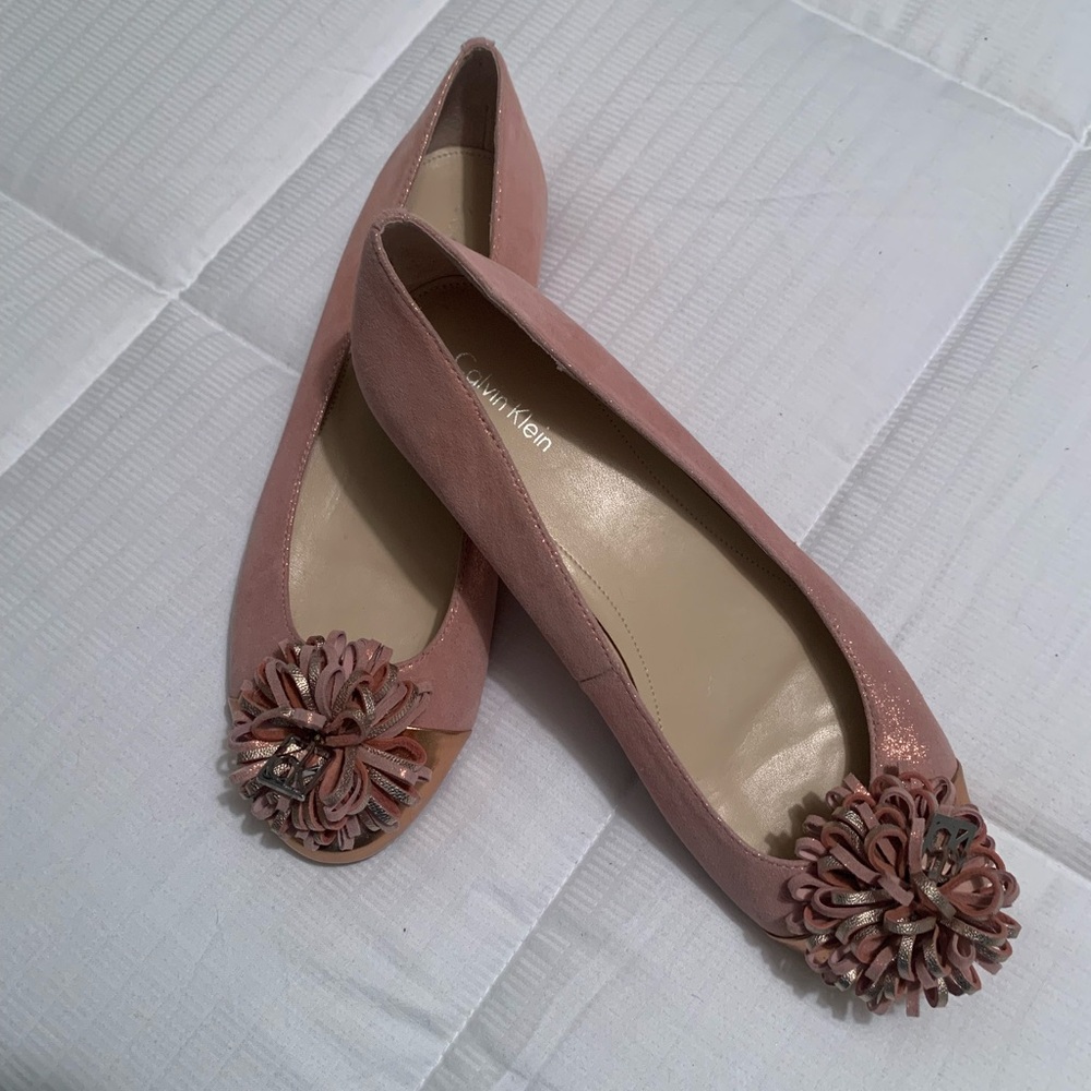 Calvin Klein “McKenzi” Salmon Suede Leather Ballet Flats Size 10M